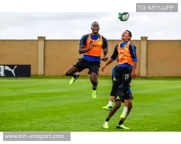 斯特罗足球俱乐部:追寻荣耀与梦想的绿茵之路